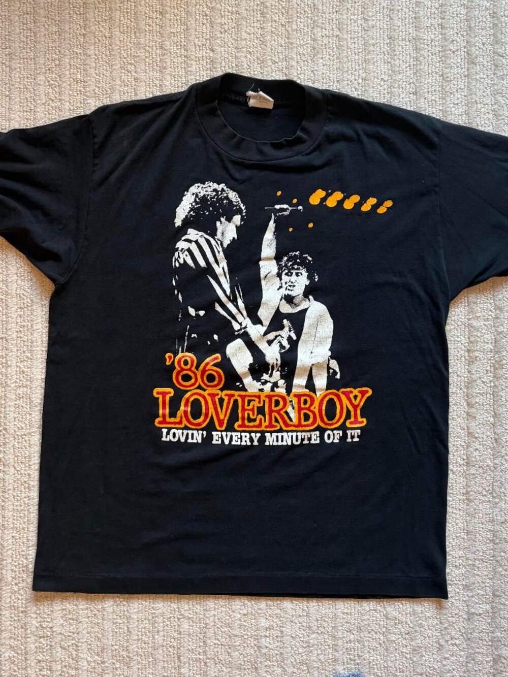 Vintage Loverboy Lovin' Every Minute Of It tour t-shirt size L/XL